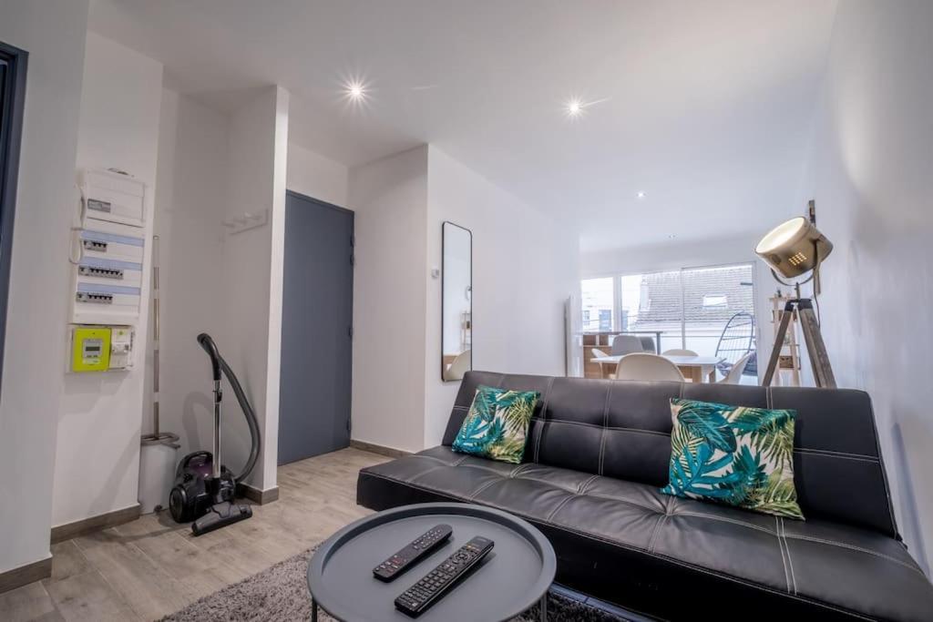Apartmán Le Trianon - Parking Prive Remeš Exteriér fotografie