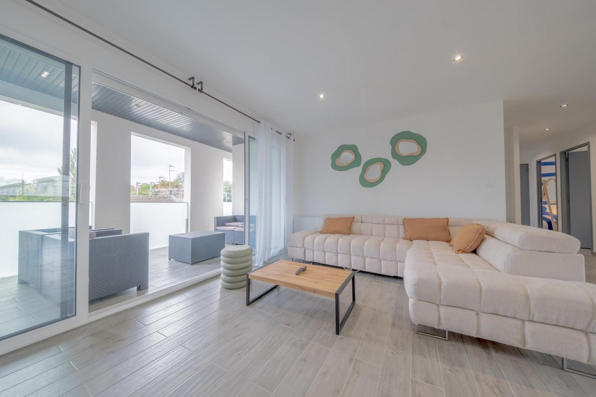 Apartmán Le Trianon - Parking Prive Remeš Exteriér fotografie